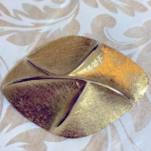 Vintage Pakula Gold Tone Brooch 1.75” Gorgeous - Picture 1 of 4